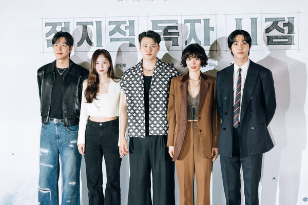 ▲▼ 《全知讀者視角》5位主角李敏鎬、安孝燮、Nana、蔡秀彬、申承浩15日在Megabox COEX出席映後記者會。（圖／采昌提供）