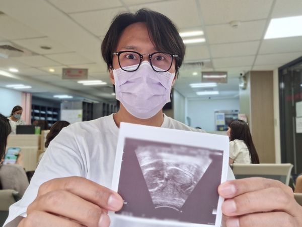 ▲張啟樂宣布妻子懷孕好消息。（圖／張啟樂提供）
