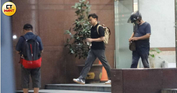 幸福任意門1／周曉涵爆新戀情　導演陳奕甫進出女神香閨