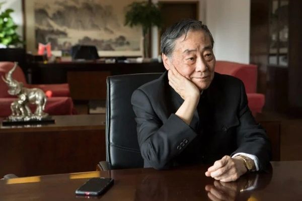▲▼宗馥莉、宗慶後。（圖／翻攝自微博、中國企業家公眾號）