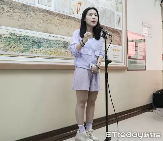 ▲▼徐巧芯 聯訪 關稅等時事 立法院。（圖／記者屠惠剛攝）