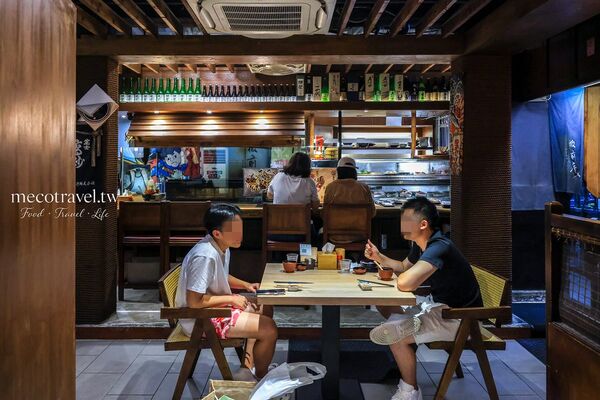 ▲▼板前屋炭烤鰻魚飯。（圖／部落客陳小可的吃喝玩樂授權提供）