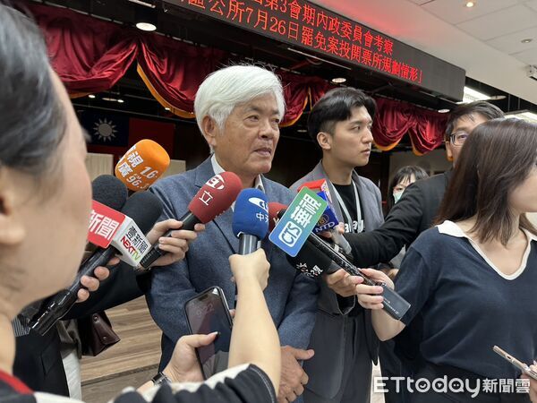 ▲▼內政委員會考察「台北市中山區7月26日罷免投開票所規劃」，中選會主委李進勇。（圖／記者詹詠淇攝）