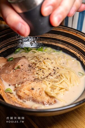 ▲▼翎羽軒拉麵。（圖／部落客虎麗笑嗨嗨授權提供）