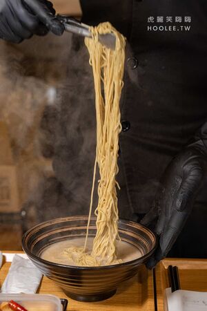 ▲▼翎羽軒拉麵。（圖／部落客虎麗笑嗨嗨授權提供）