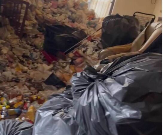 ▲租客落跑，房間堆滿垃圾。（圖／民眾提供）