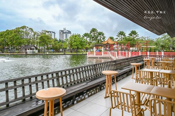 ▲▼CHAGEE 霸王茶姬 馬來西亞最大水上漂浮屋門市。（圖／部落客周花花授權提供）
