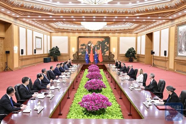 ▲▼  2025年7月15日上午，中國國家主席習近平在北京人民大會堂會見來華進行正式訪問的澳洲總理艾班尼斯。           。（圖／翻攝 新華社）