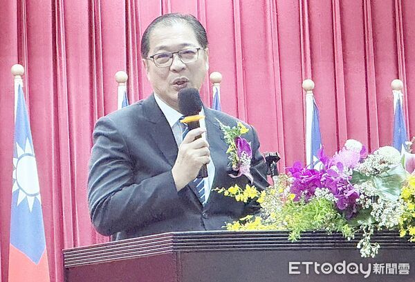 ▲法務部長鄭銘謙今天上午主持矯正署新卸任署長交接布達儀式後致詞。（圖／記者沈繼昌攝）