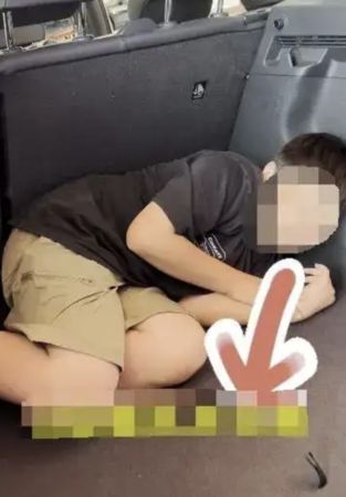 ▲▼陸男童遭塞後車廂！爸爸、繼母坐前座：只有一兩個小時。（圖／翻攝微博）