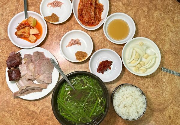 ▲▼新昌湯飯本店。（圖／部落客小虎食夢網授權提供）