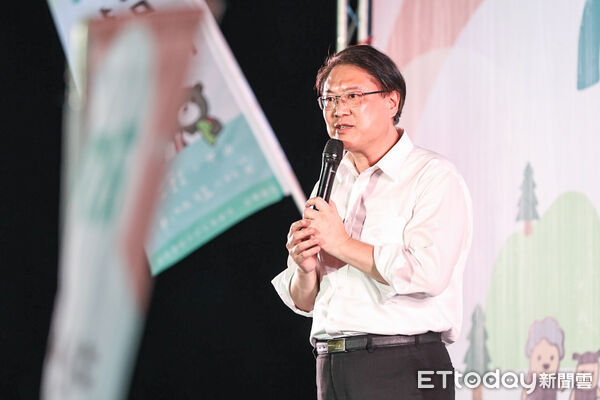 ▲民進黨秘書長林右昌出席港湖除鏽罷團造勢。（圖／記者林敬旻攝）