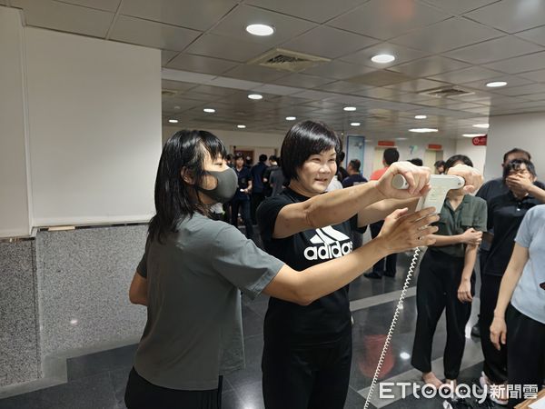 ▲保六總隊啟動減脂挑戰 總隊長領軍衝刺拚健康。（圖／記者郭世賢翻攝）