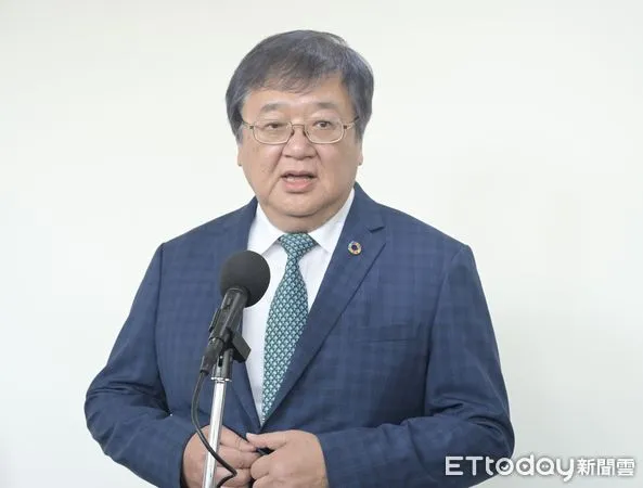 ▲▼衛生福利部長邱泰源  勞動部長洪申翰 聯訪 立法院社會福利及衛生環境委員會。（圖／記者屠惠剛攝）