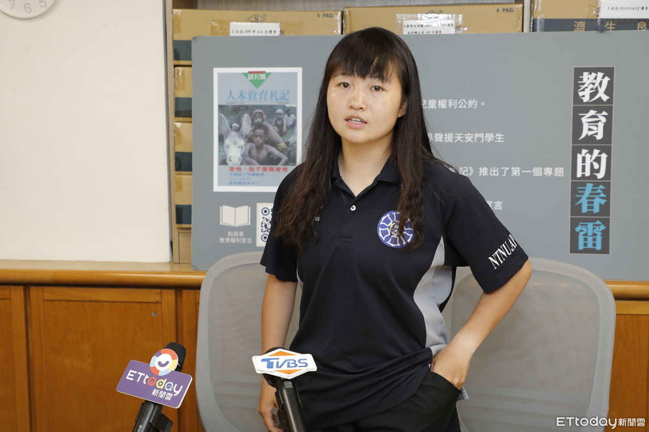 沒脆弱、崩潰遭評「不像受害者」！簡奇陞超霸氣：我才不要呢