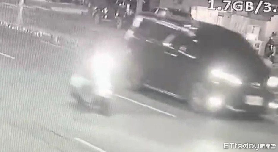 鳳梨遭掃射淡定原因曝！以為「鞭炮聲」...車身留下驚悚10彈孔