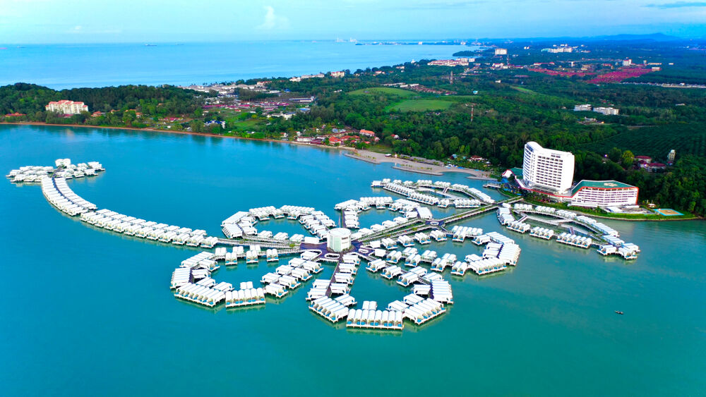 馬來西亞最美旅程 從大紅花海上Villa到最美清真寺一次體驗（圖／shutterstock）