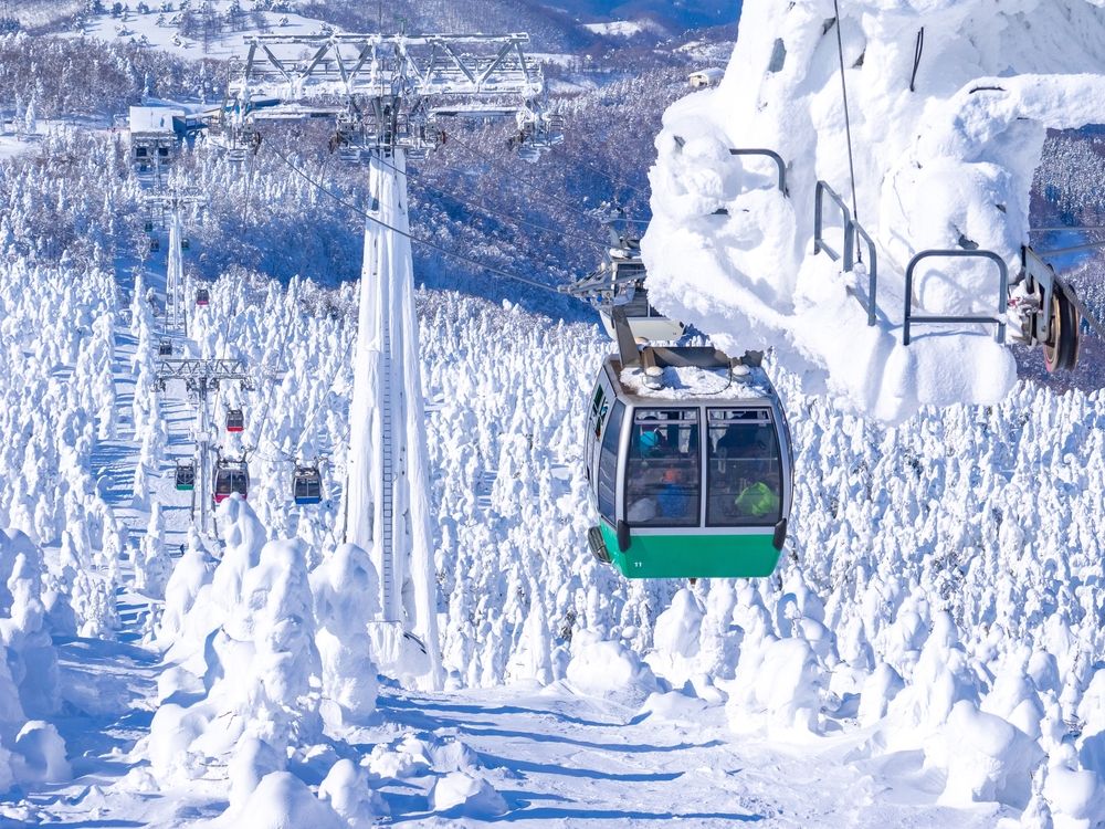 在日本東北雪國深處 遇見溫泉山城與百狐之森（圖／shutterstock）