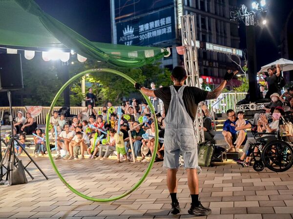 天馬城邦「Recircus移動綠劇場」登場！永續馬戲點亮新北兒藝節（圖／新北市政府文化局提供）