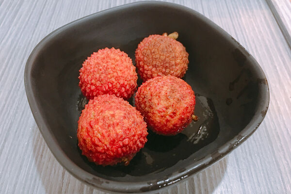 ▲▼鄉親養生館。（圖／部落客飛天璇的口袋授權提供）