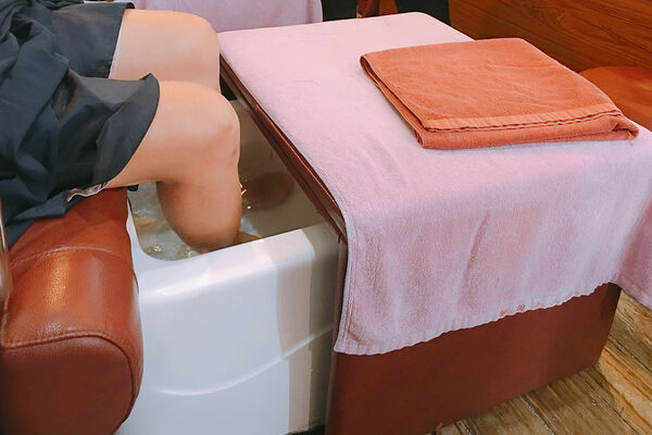 ▲▼鄉親養生館。（圖／部落客飛天璇的口袋授權提供）