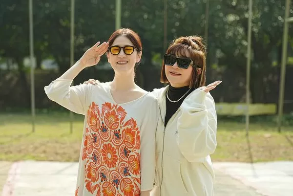 ▲▼王彩樺與百白化身「髮婆」 儀式感拉滿。（圖／ 台視提供）