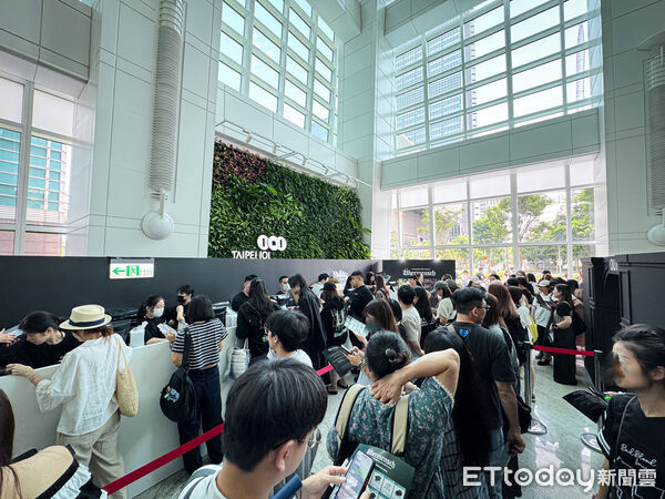 ▲▼G-Dragon Media Exhibition: Übermensch」沉浸式數位藝術展。（圖／記者蔡玟君攝）