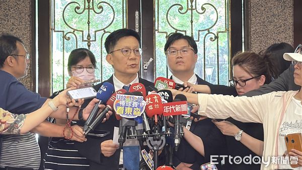 ▲▼台師大女足抽血案教育部次長說明     。（圖／記者徐文彬攝）