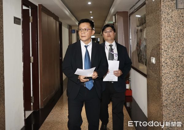 ▲▼台師大女足抽血案教育部次長說明     。（圖／記者徐文彬攝）