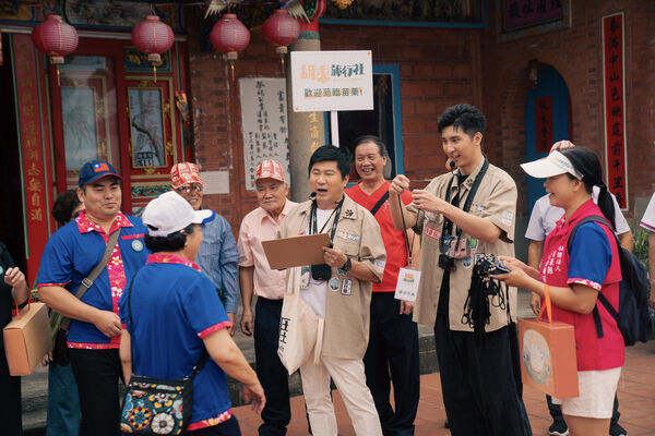 ▲▼《胡來旅行社》首次出團，帶長輩們出門遊玩。（圖／客家電視台提供）