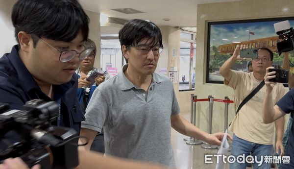 ▲▼             名醫吳紹琥疑因施打牛奶針造成車模蔡語芯離世，訊後200萬元交保。（圖／記者劉昌松攝）