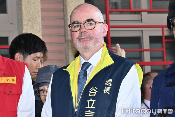 ▲▼2025城鎮韌性演習，AIT處長谷立言視察演習情況。（圖／記者李毓康攝）