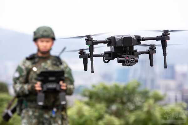 ▲▼已配發三軍部隊的「微型無人機」，在本次漢光41號演習中亮相。（圖／軍聞社）