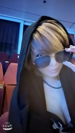 ▲▼朝聖GD開唱「坐包廂拍片」遭批只會蹭　Makiyo反擊發文。（圖／翻攝自臉書／Makiyo川島茉樹代）