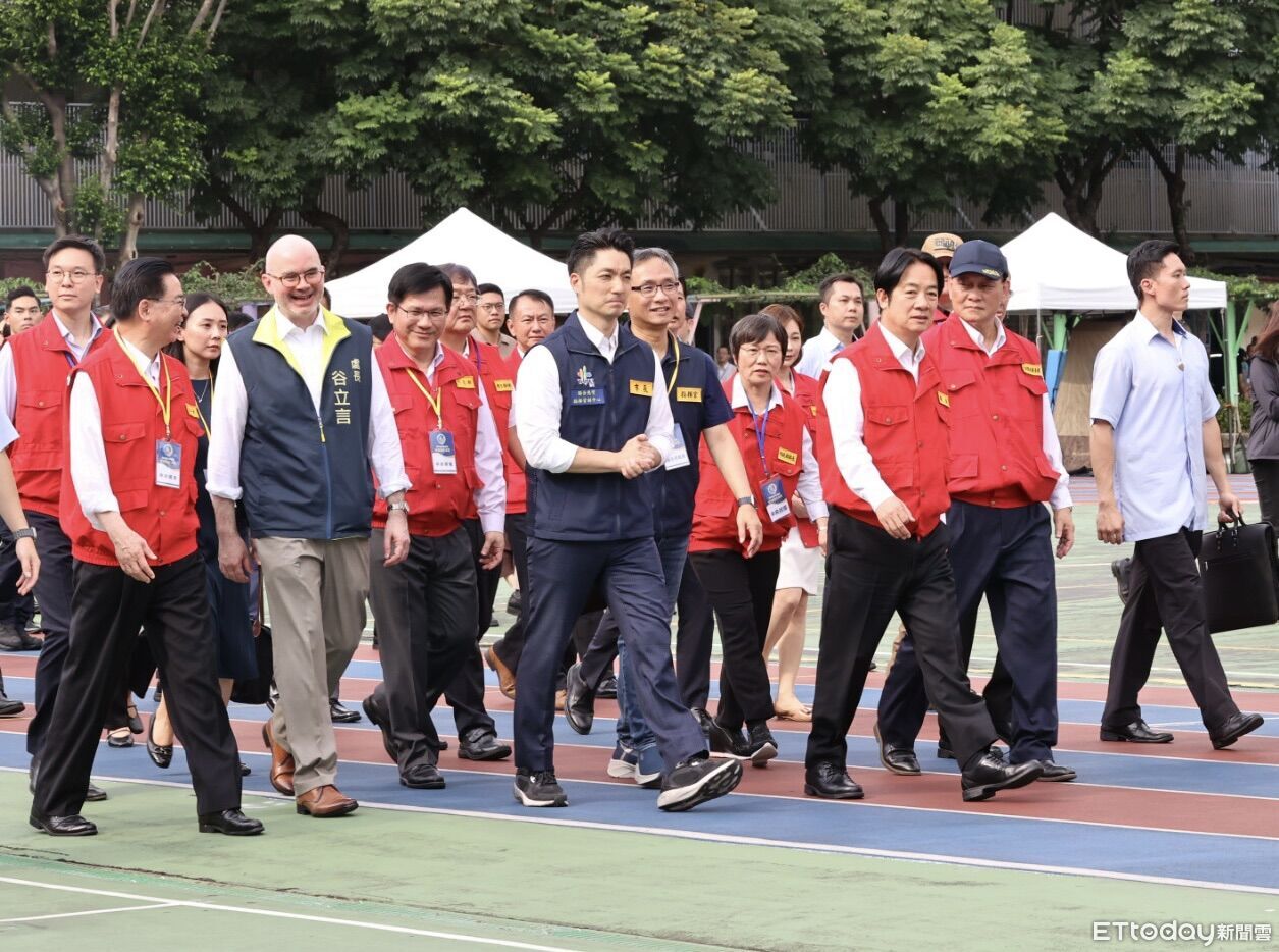 蔣萬安當面劍指賴清德「團結不是用講的」　一家人槍口絕不對內