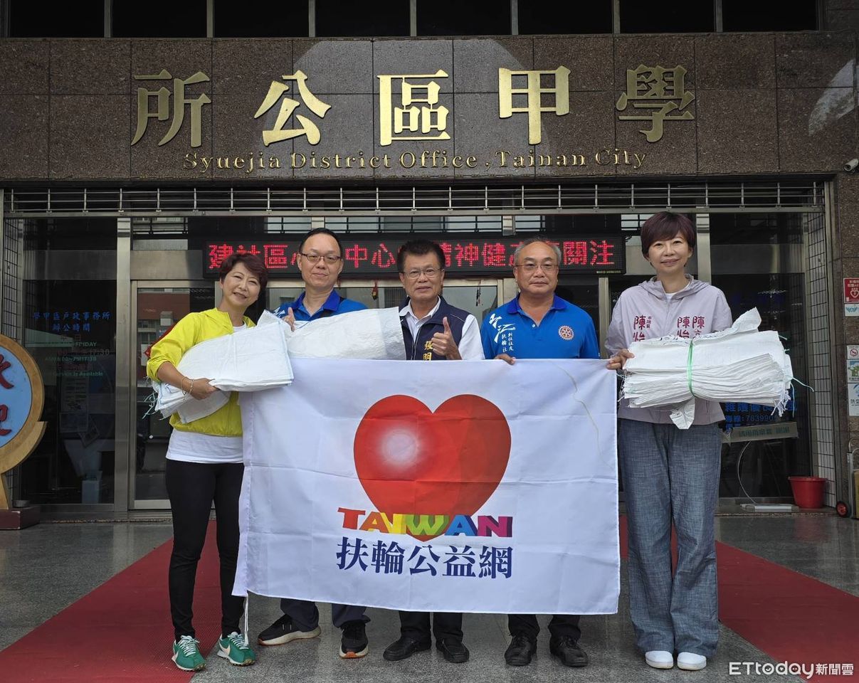 扶輪社捐贈一萬一千個編織袋！　陳亭妃、陳怡珍助災區清理家園