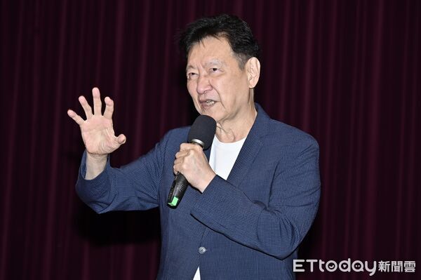 ▲▼趙少康說明「去東非看動物大遷徙」一事  。（圖／記者李毓康攝）