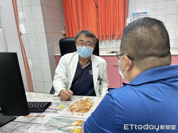▲▼ 台中一名男子在工地上班時，因補水不足差點喪命  。（圖／記者鄧木卿翻攝）