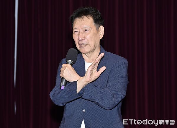 ▲▼ 趙少康說明「去東非看動物大遷徙」一事。（圖／記者李毓康攝）