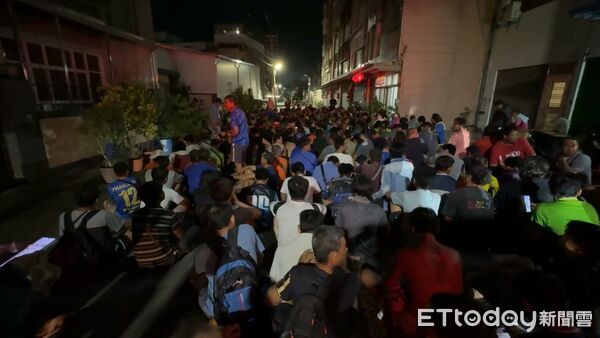 ▲▼高雄移工宿舍起火             。（圖／記者吳奕靖翻攝）