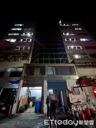 ▲▼高雄移工宿舍起火             。（圖／記者吳奕靖翻攝）