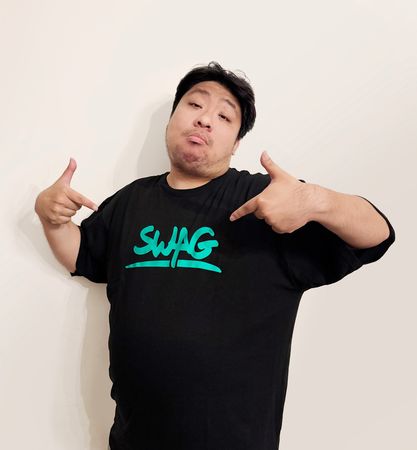 ▲統神張嘉航強勢加盟成人直播SWAG。（圖／SWAG）