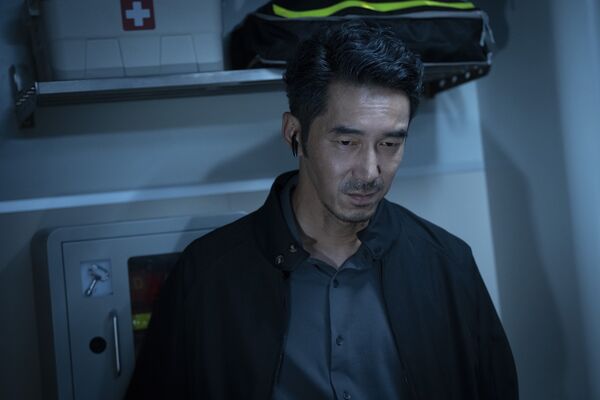 1.6億打造高鐵災難！李李仁「憋氣肉搏」險窒息：看到人生跑馬燈