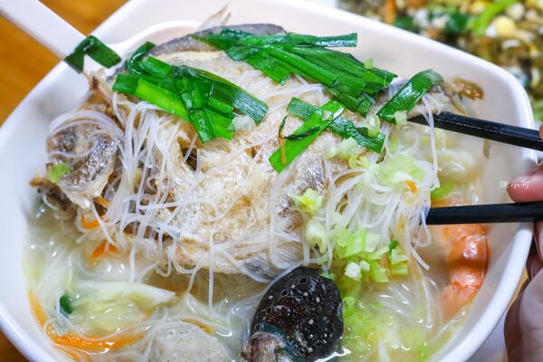 ▲▼卯澳船長平價小吃。（圖／部落客陳小可的吃喝玩樂授權提供）