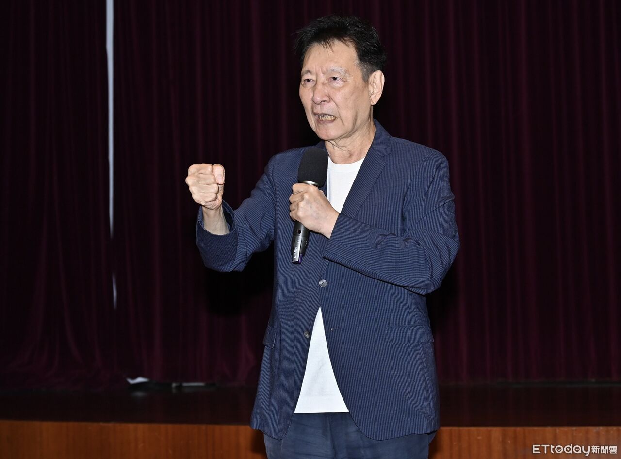 趙少康搶先川普公布32%　他諷：問聖皇新天公請出的川普聖靈嗎？