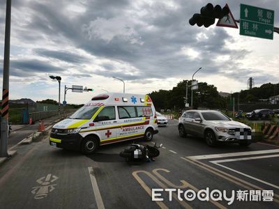 快訊／新北騎士被撞亡　鄭運鵬證實是前助理：下輩子再一起努力