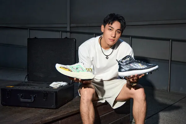 ▲張育成、陳晨威換上專屬戰靴出戰明星賽　從刺青靈感打造球員個性風格           。（圖／啟程國際運動行銷提供）