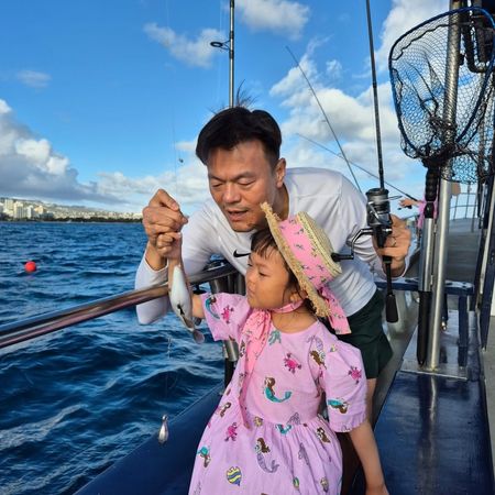 ▲▼朴軫永曬父女同框照！女兒真面目「根本複製貼上」。（圖／翻攝自Instagram／asiansoul_jyp）