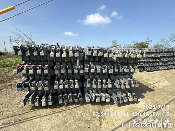 ▲▼  風災重創光電廠　蔡易餘促加速清運 建立災損回收領回    。（圖／蔡易餘立委服務處提供）