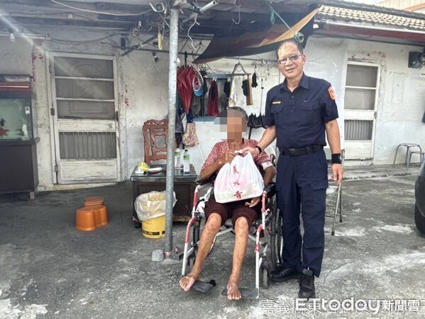 ▲▼  【朴警協助寶珠溝義永寺捐贈物資 發送愛心關懷民眾】   。（圖／朴子分局提供）